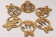 Carregar imagem no visualizador da galeria, Kit com 6 bolinhas decorativas